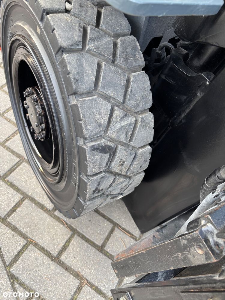 Toyota 8FGF25 GWARANCJA LPG+BENZYNA triplex DOSTAWA 42 400 NETTO - 13