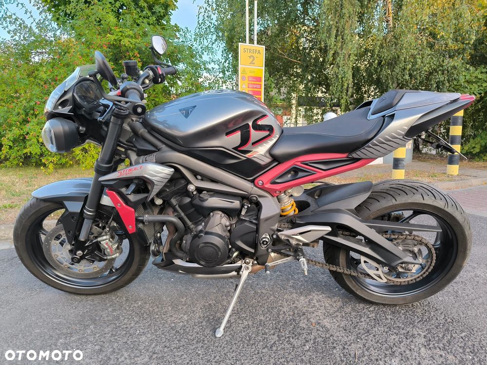 Triumph Street Triple - 3