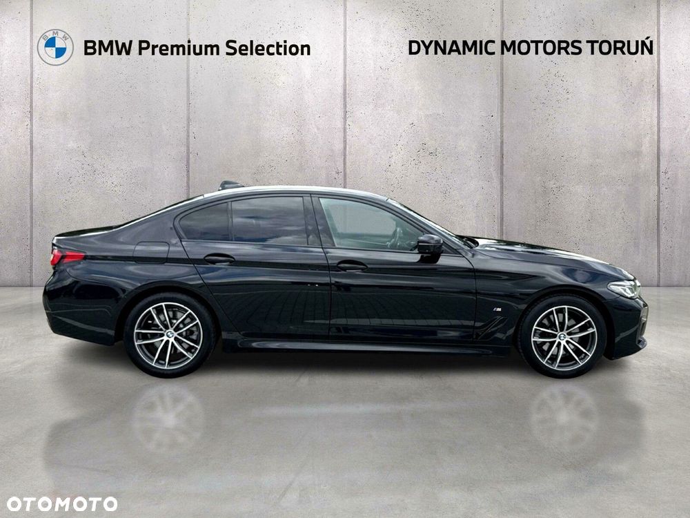BMW Seria 5 520d M Sport - 9