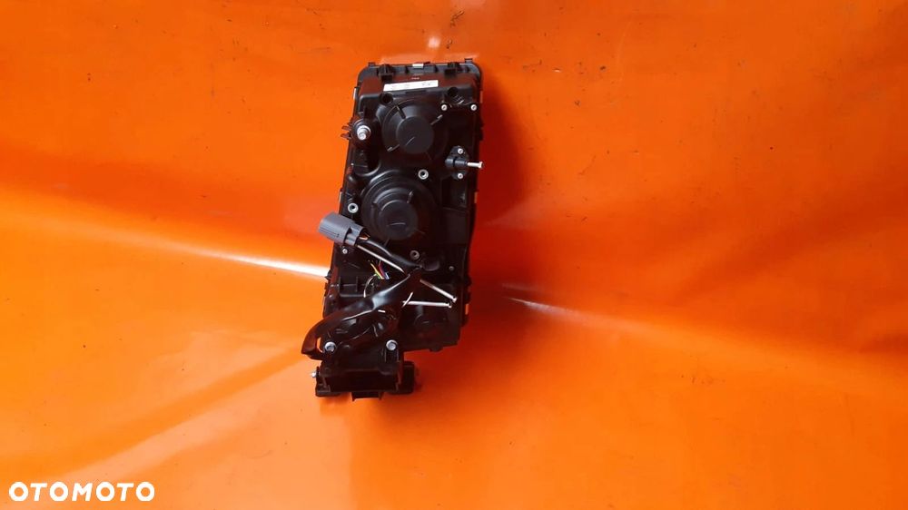 VOLVO FH12 FH13 REFLEKTOR LAMPA PRAWA -NOWA !! - 2