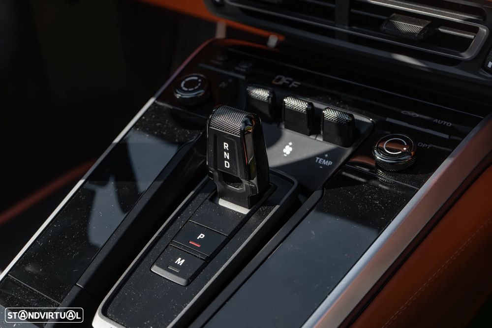 Porsche 911 (992) Turbo S Cabriolet - 27