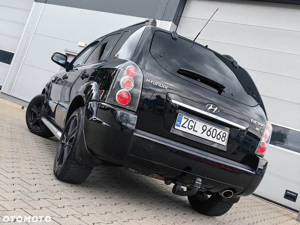 Hyundai Tucson 2.0 Comfort 2WD - 26