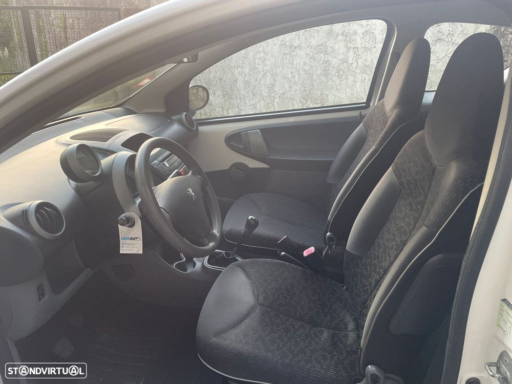 Peugeot 107 1.0 Active - 13