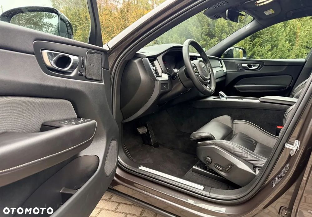 Volvo XC 60 B4 D Geartronic RDesign - 5