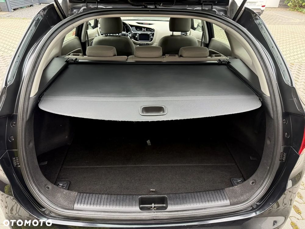 Kia Ceed - 12