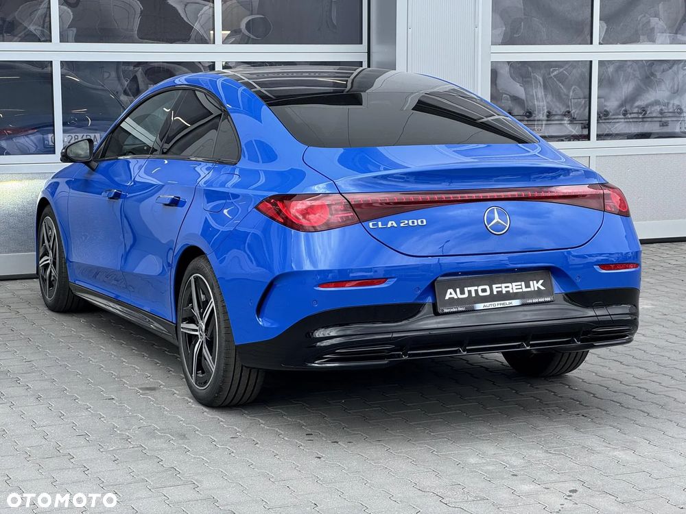 Mercedes-Benz CLA 200 mHEV 8G-DCT - 11
