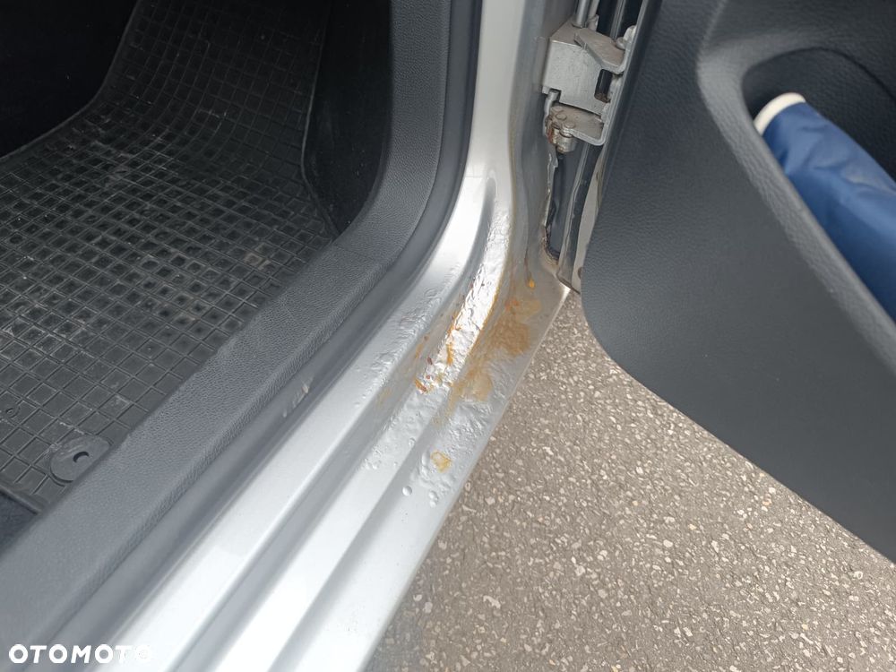 Volkswagen Golf - 12