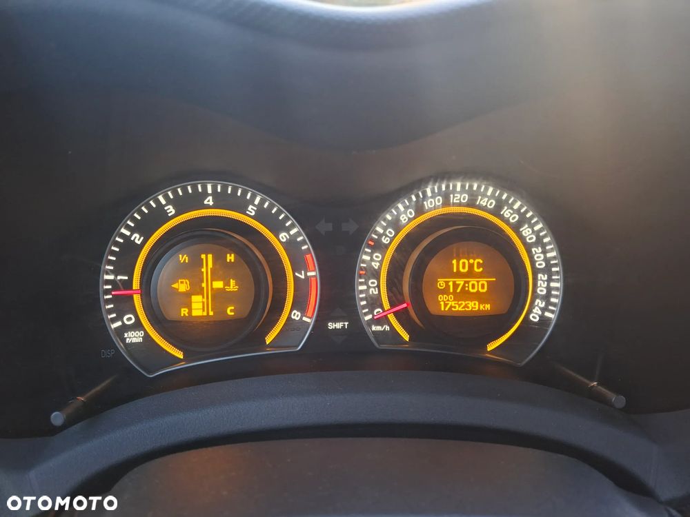 Toyota Auris 1.6 Executive - 32