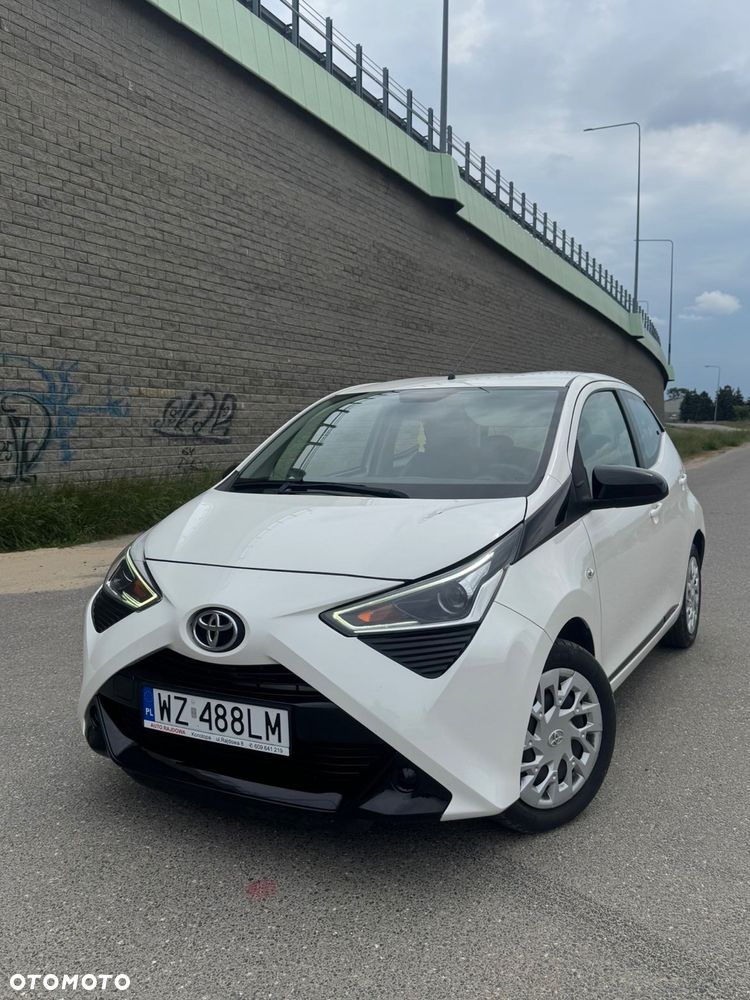 Toyota Aygo x-play - 1