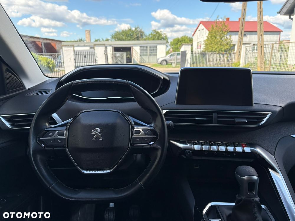 Peugeot 3008 1.6 BlueHDi Allure S&S - 19
