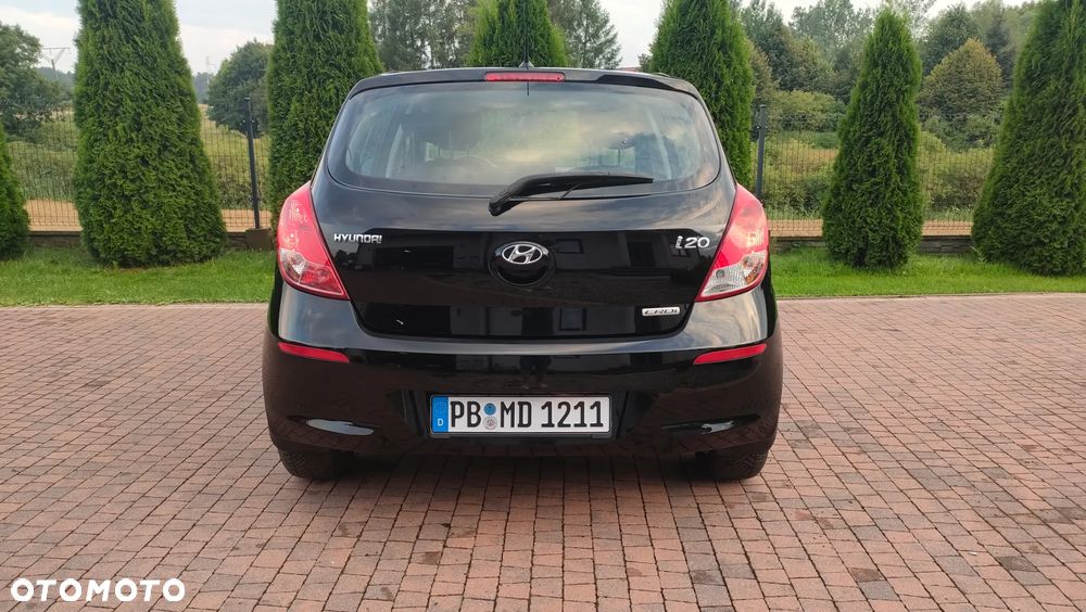 Hyundai i20 1.1 CRDi Intro Edition - 14
