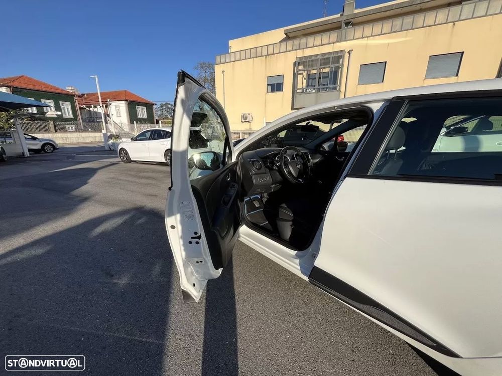 Renault Clio dCi 90 Dynamique - 19