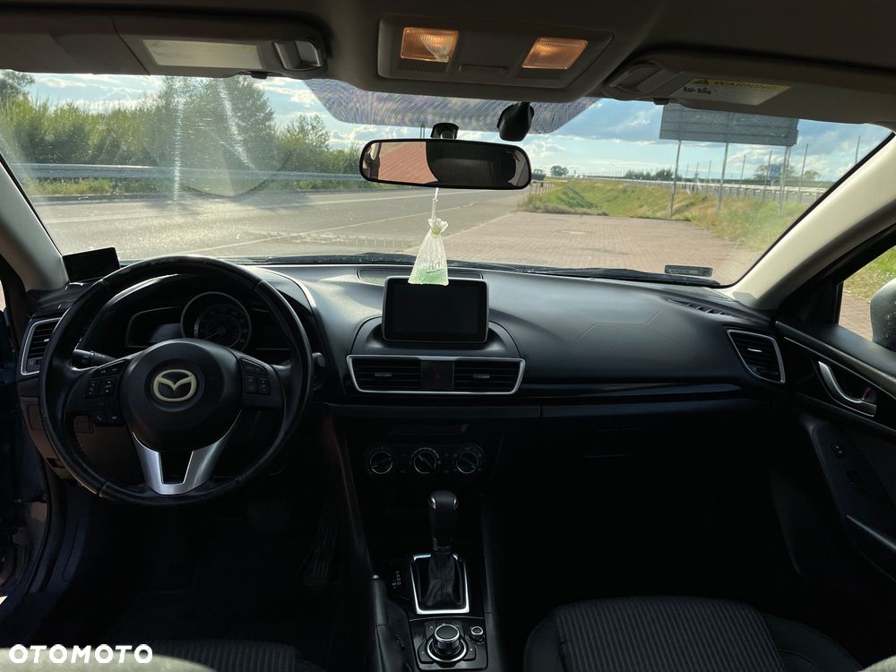 Mazda 3 - 10