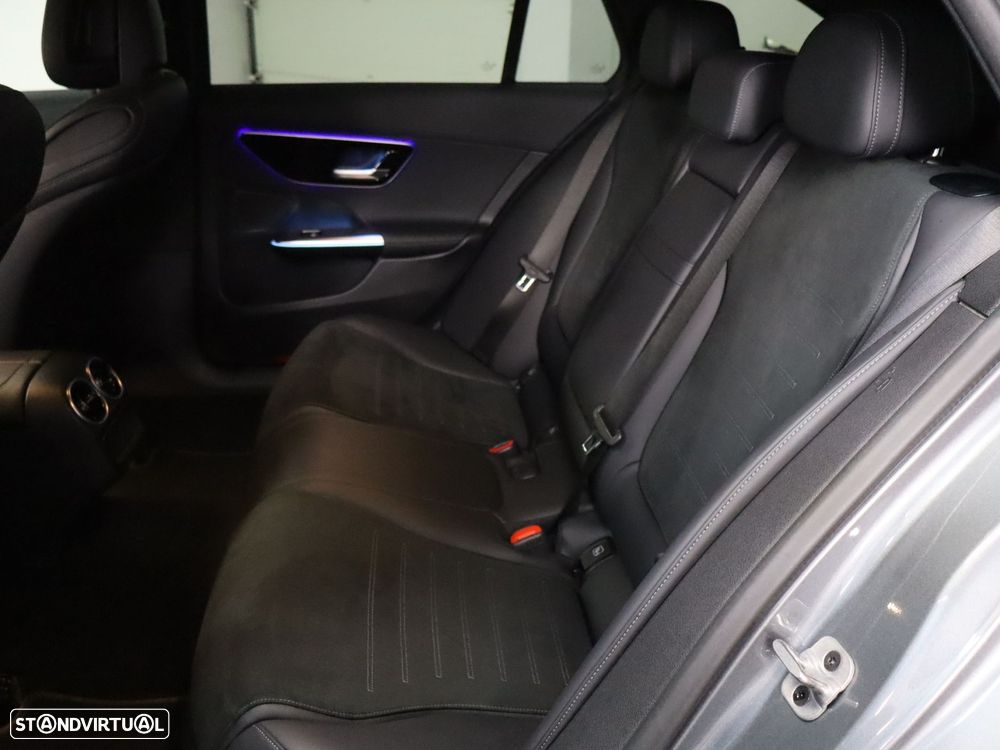 Mercedes-Benz C 300 e AMG Line - 11