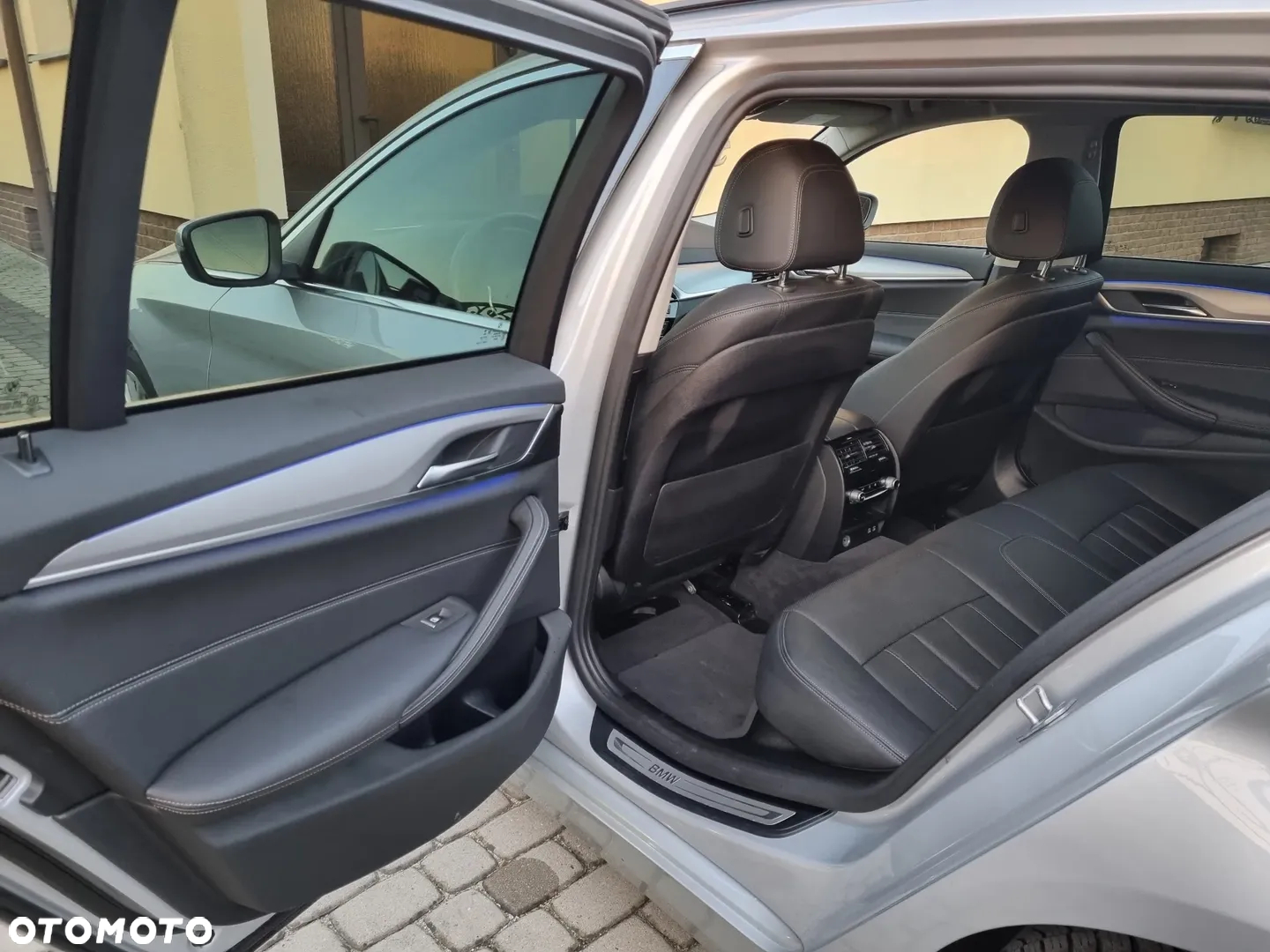 BMW Seria 5 530d Touring Luxury Line - 13