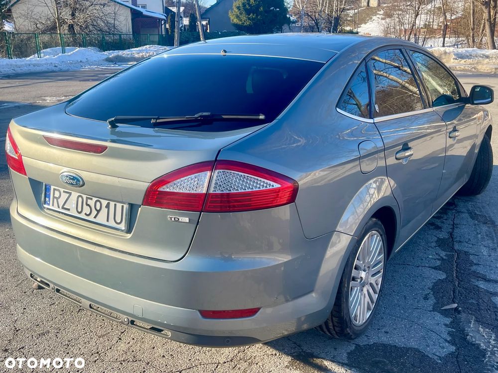 Ford Mondeo 2.0 TDCi Ghia - 7