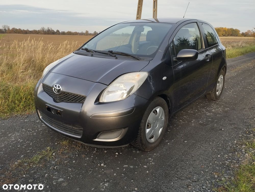 Toyota Yaris - 8
