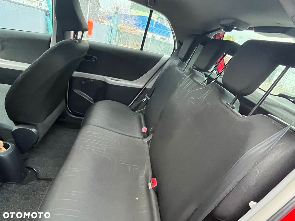 Toyota Yaris - 8