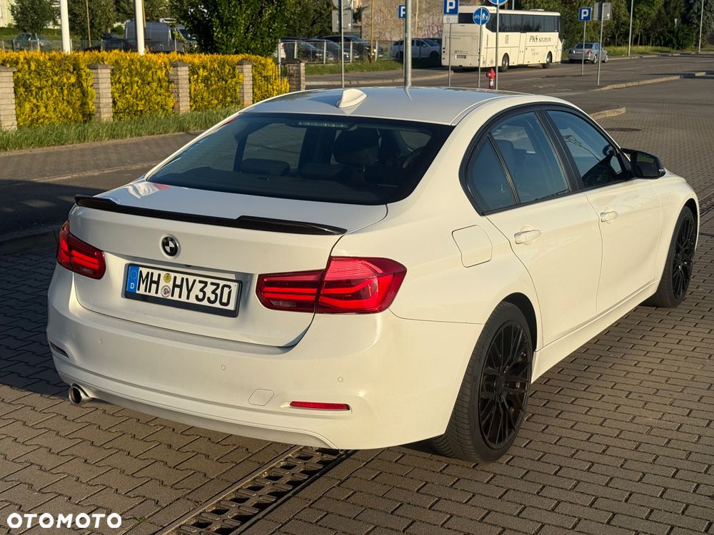 BMW Seria 3 318d Sport Line - 7