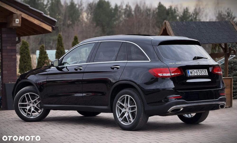 Mercedes-Benz GLC - 4