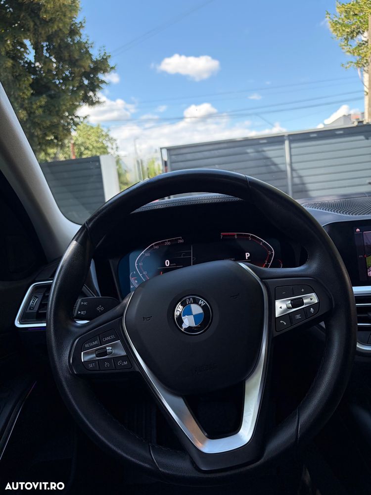 BMW Seria 3 320i AT - 17