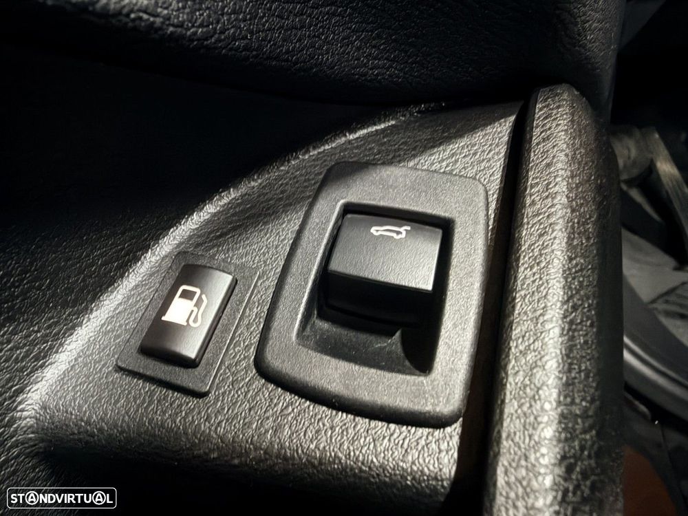 BMW X2 25 e xDrive Pack M — fotografia 29