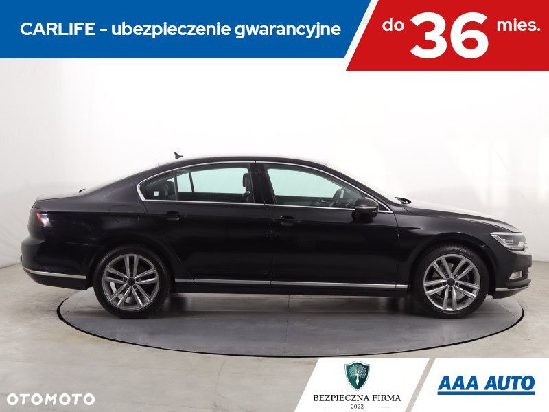 Volkswagen Passat - 8