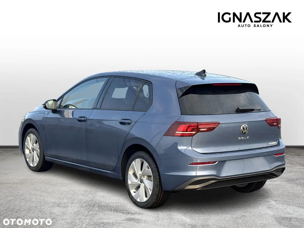 Volkswagen Golf 1.5 TSI EHybrid PHEV 150kW Life Plus DSG - 4