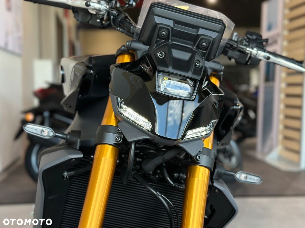 Yamaha MT - 3
