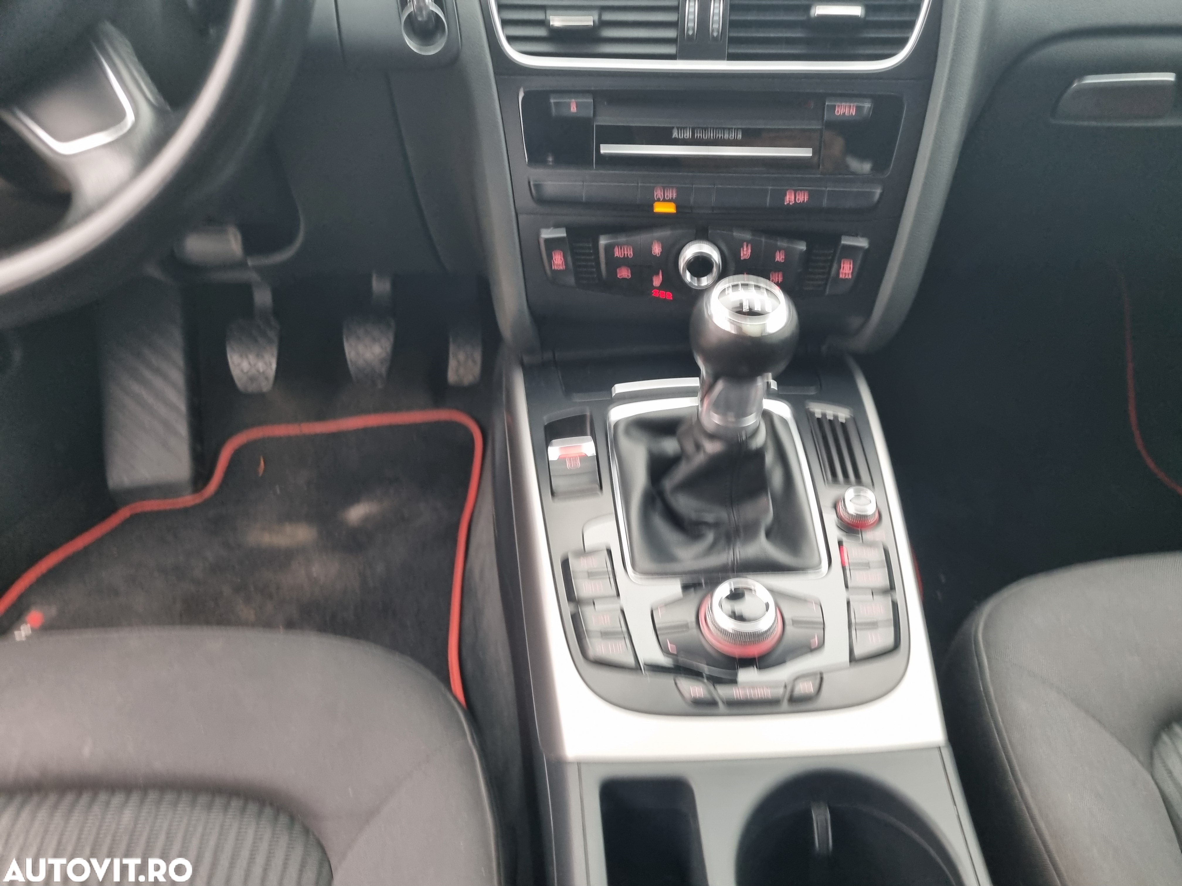 Audi A4 Avant 2.0 TDI ultra DPF Attraction - 12