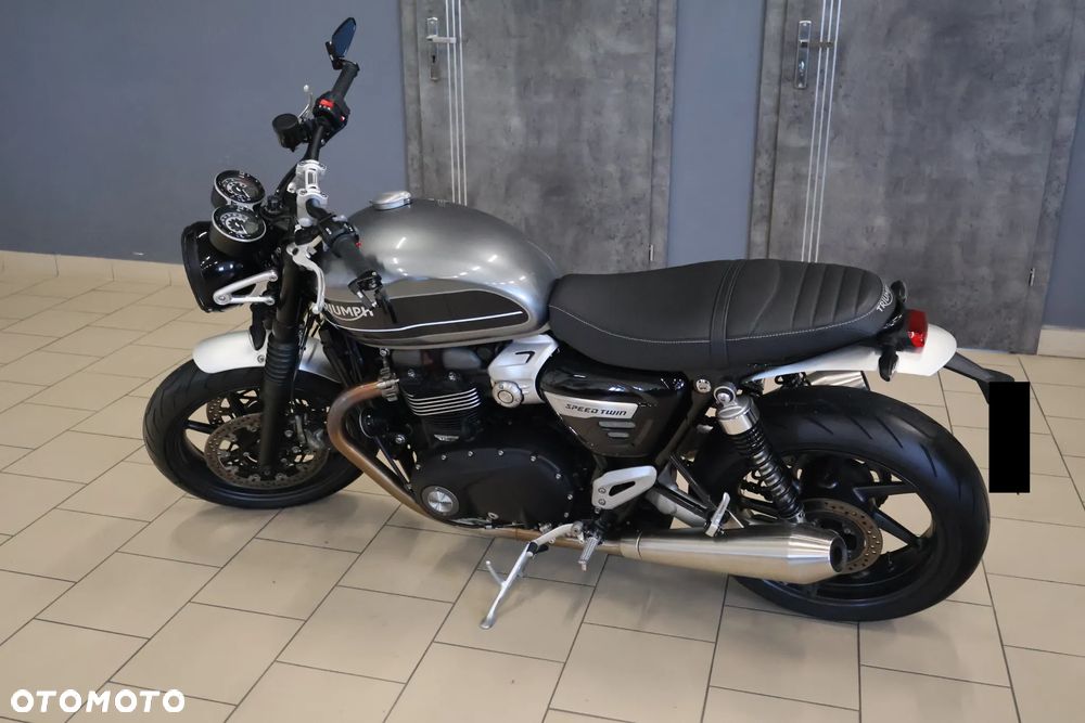 Triumph Speed Twin - 10