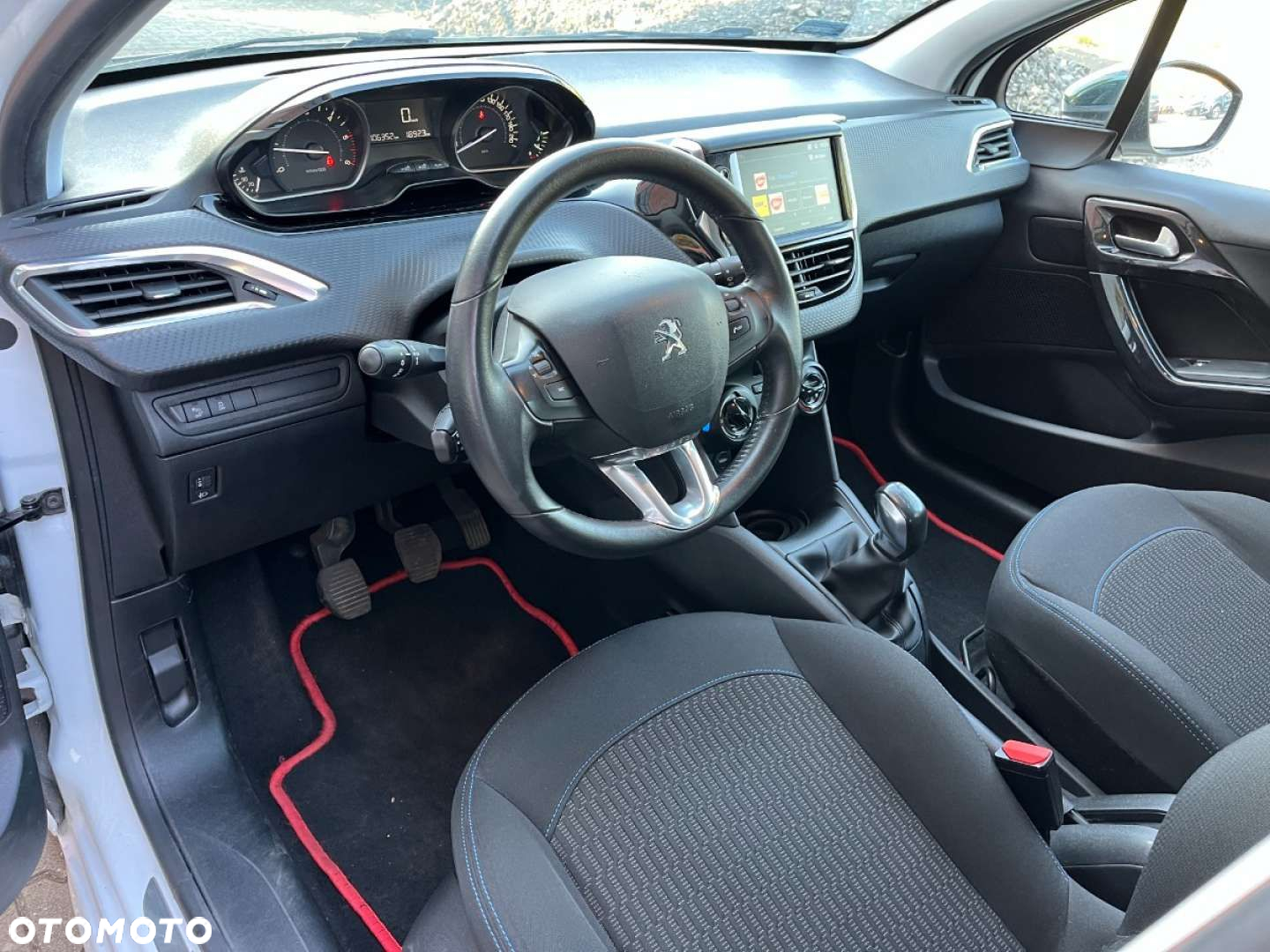 Peugeot 208 Blue-HDi 100 Stop&Start Style - 8