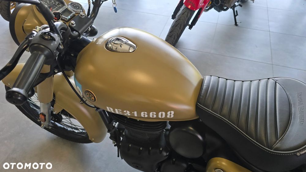 Royal Enfield Classic - 12