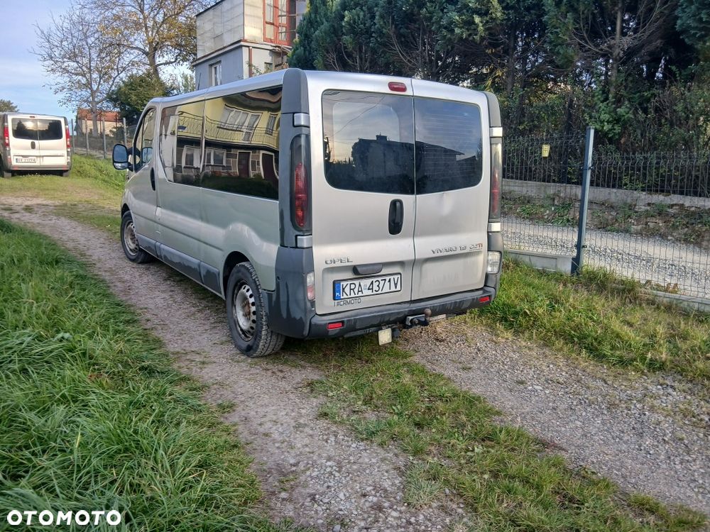 Opel Vivaro 2004 photo 3