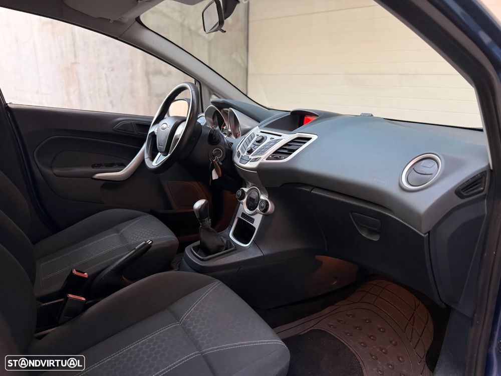 Ford Fiesta 1.25 Titanium - 23