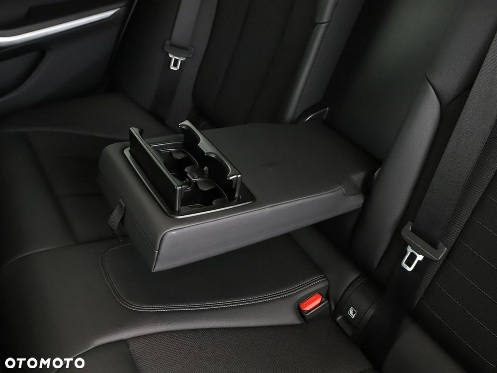BMW Seria 3 318d MHEV Advantage - 41