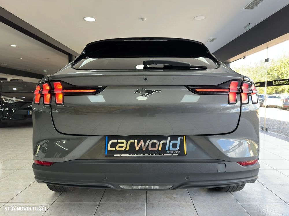 Ford Mustang Mach-E Premium - 4