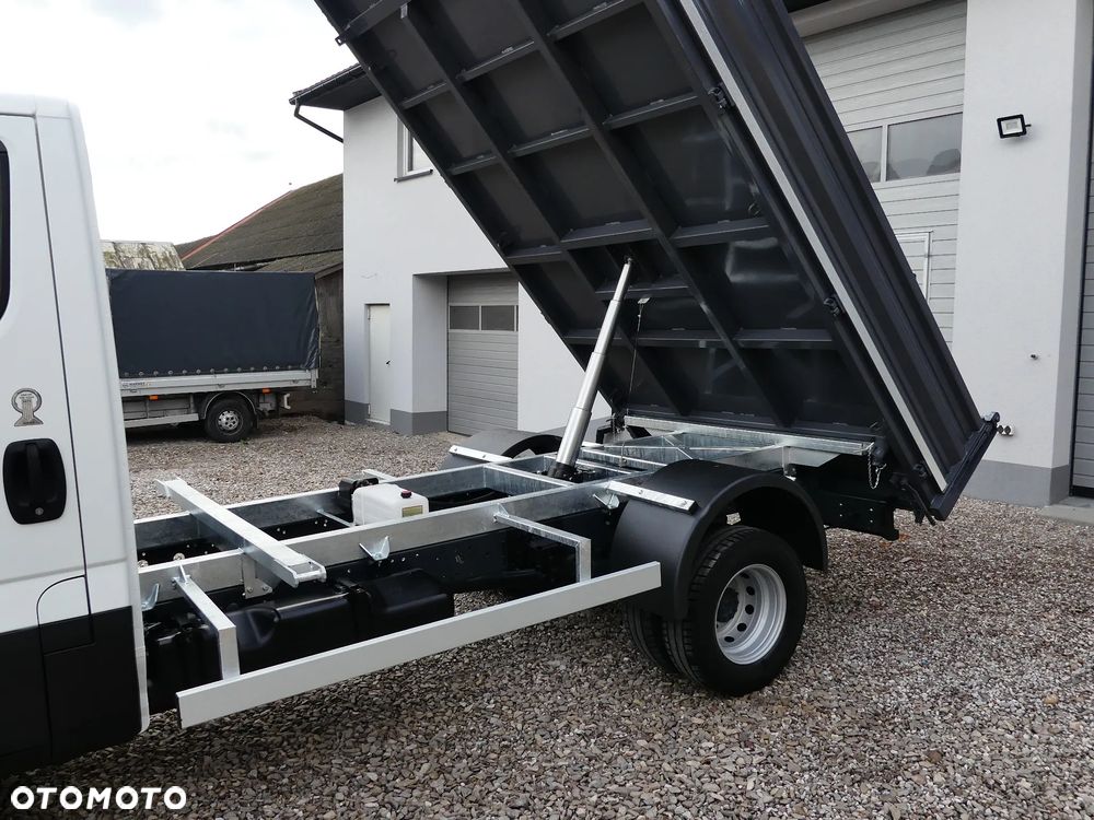 Iveco Daily - 12