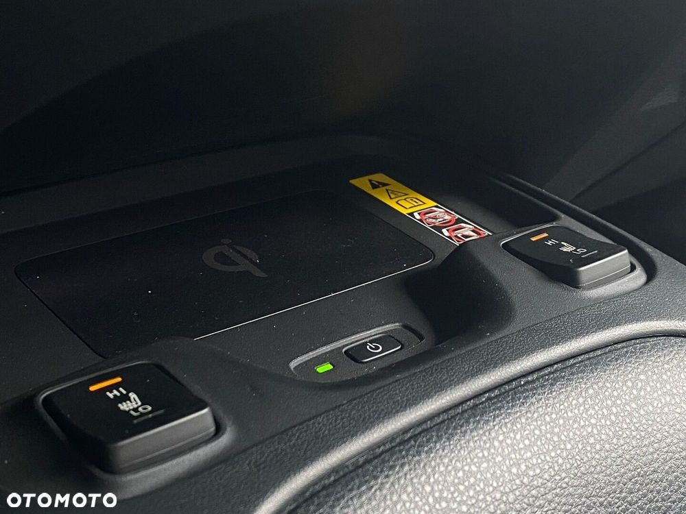 Toyota Corolla - 22