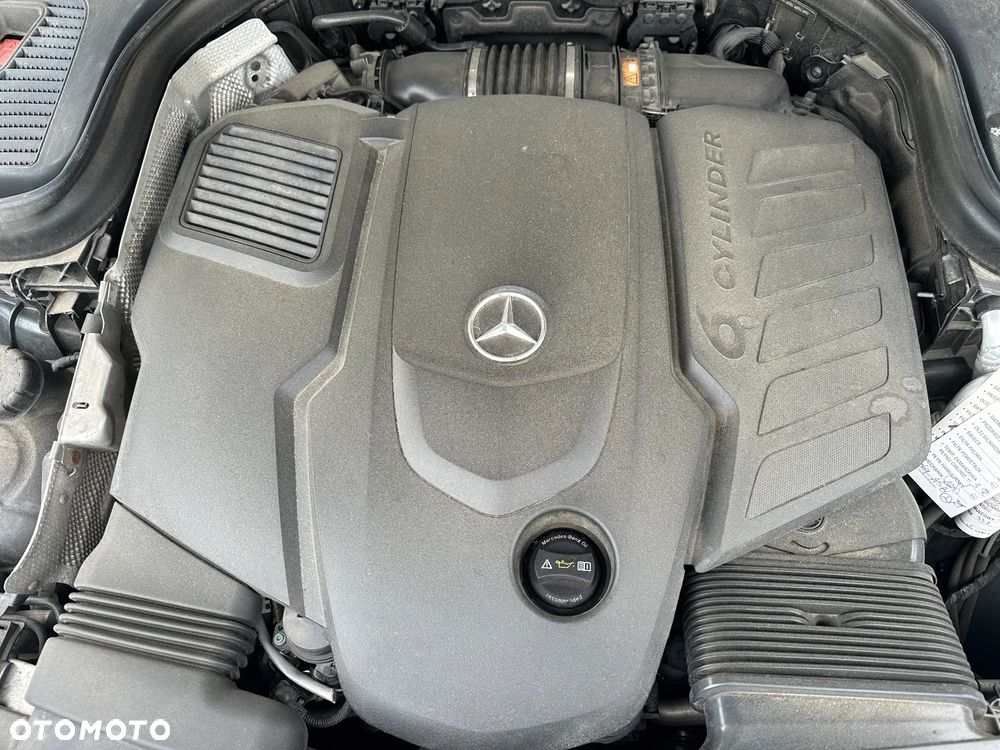 Mercedes-Benz GLC - 11