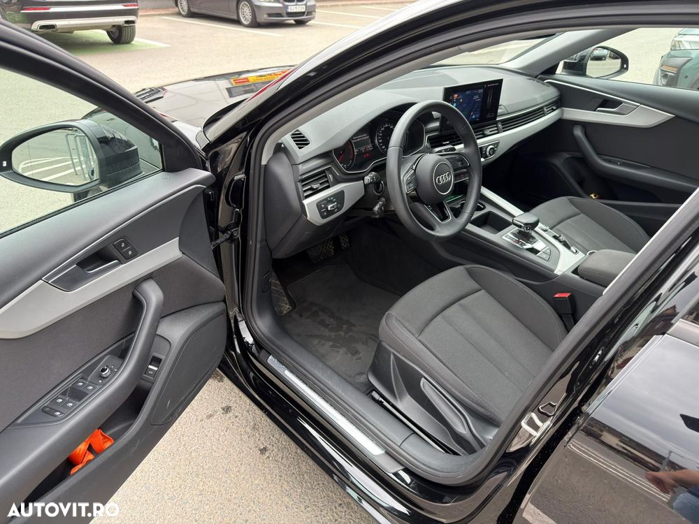 Audi A4 2.0 35 TFSI S tronic MHEV Advanced - 12