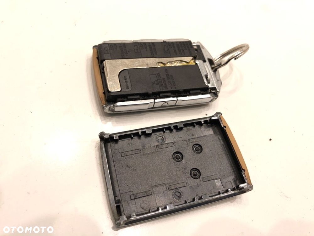 KLUCZYK  VOLVO XC60 II (246) 2017 - 2022 B5 Mild-Hybrid AWD 173 kW [235 KM] Hybryda silnik Diesla / - 6