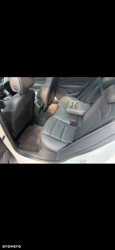Opel Insignia - 12