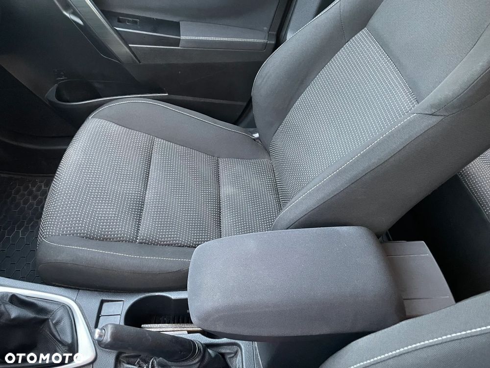 Toyota Auris 1.6 Valvematic Comfort - 26