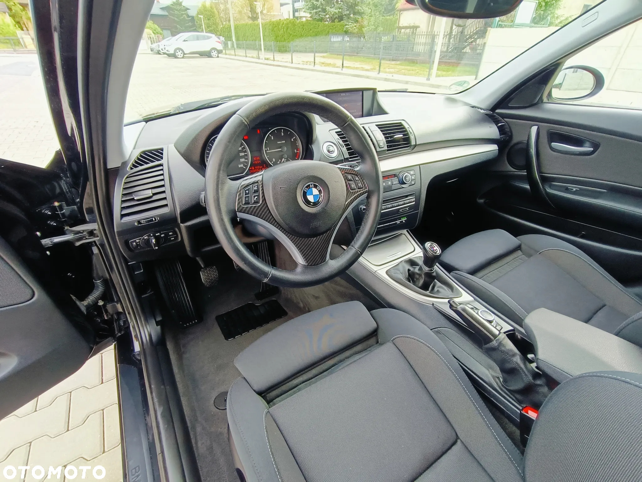 BMW Seria 1 116d - 12