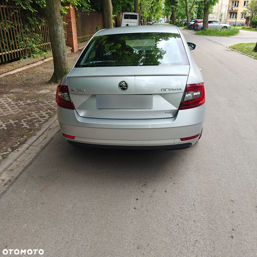 Skoda Octavia 2.0 TDI 4x4 Style DSG - 4