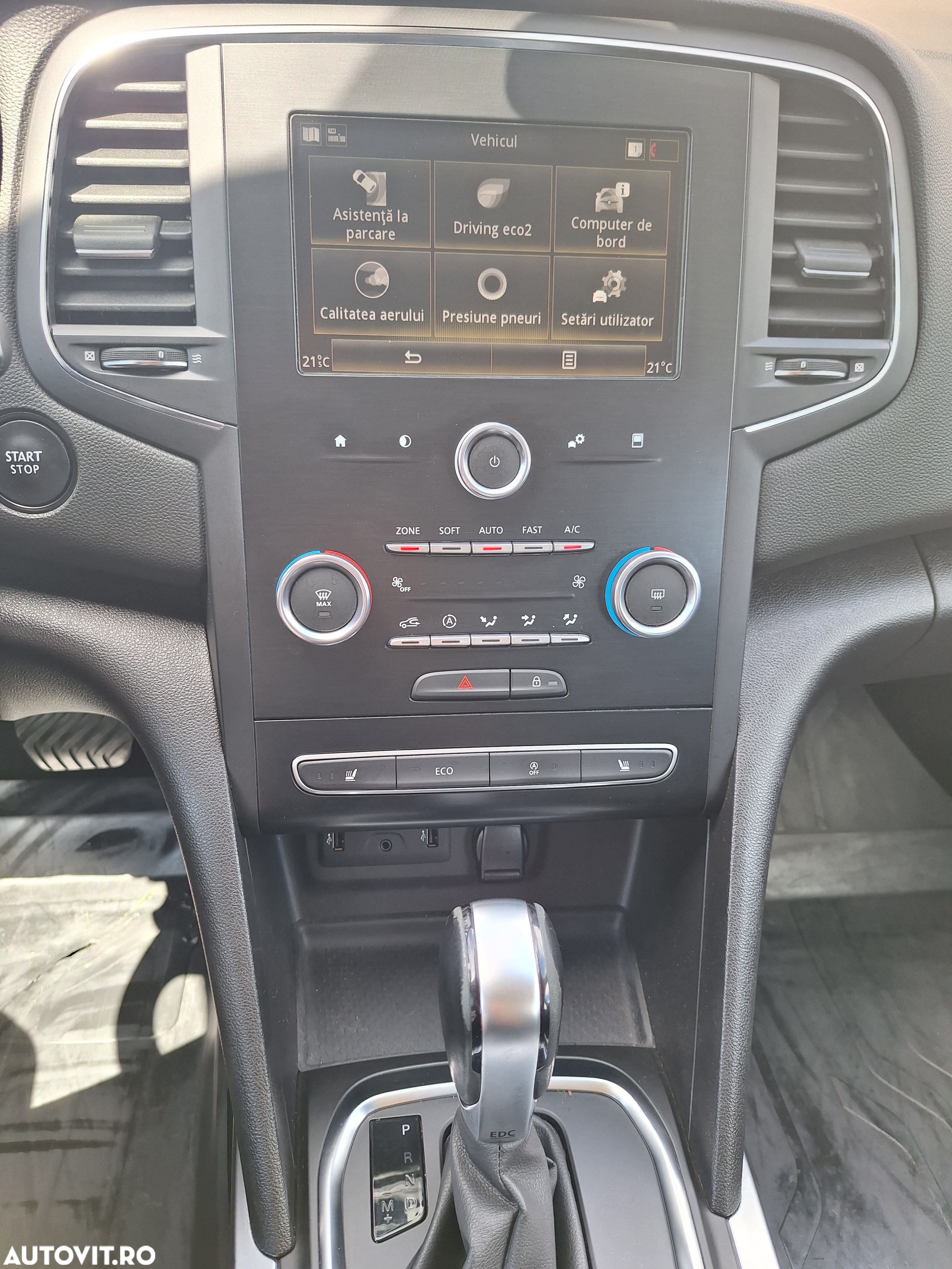 Renault Megane BLUE dCi EDC Limited - 9