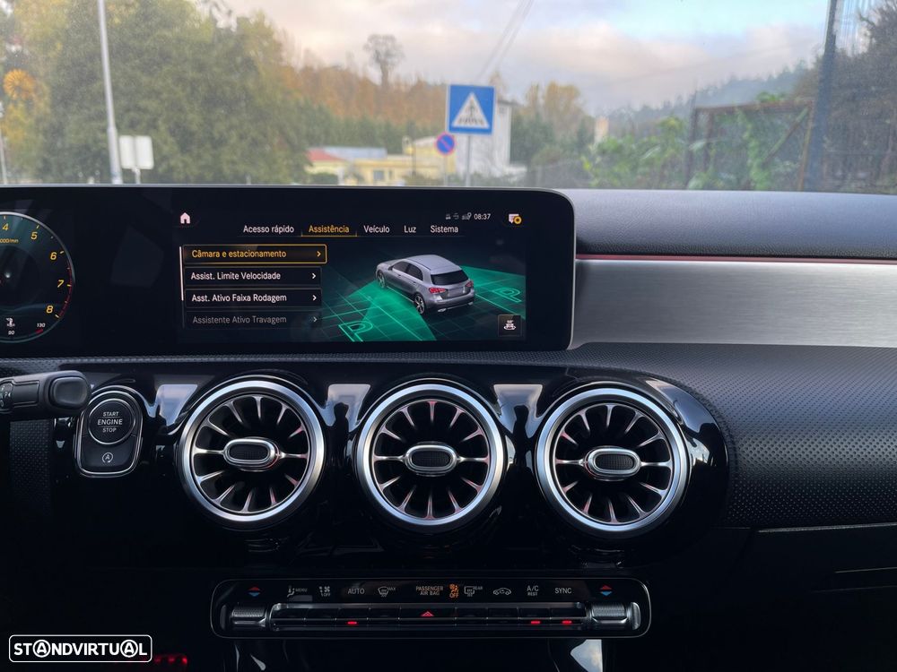 Mercedes-Benz A 180 7G-DCT AMG Line - 28