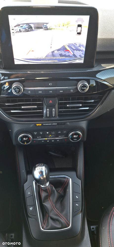 Ford Kuga 2.0 EcoBlue Hybrid ST-LINE X - 24