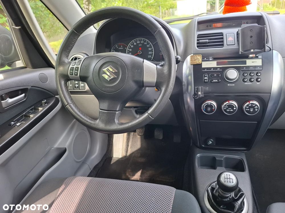 Suzuki SX4 1.9 DDiS 4WD GS / Premium - 12